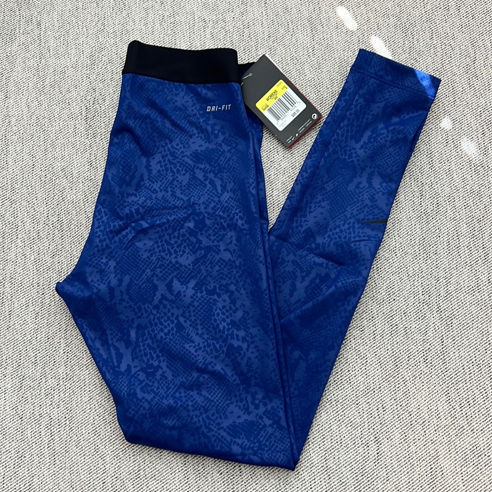 Nike Pro hyperwarm series dri-fit leggings sz small